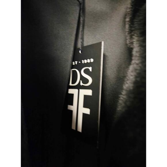 LUXE NWT Donna Salyers Fabulous-Furs Black Faux Fur Coat Jacket XS Warm Elegant - Picture 3 of 7